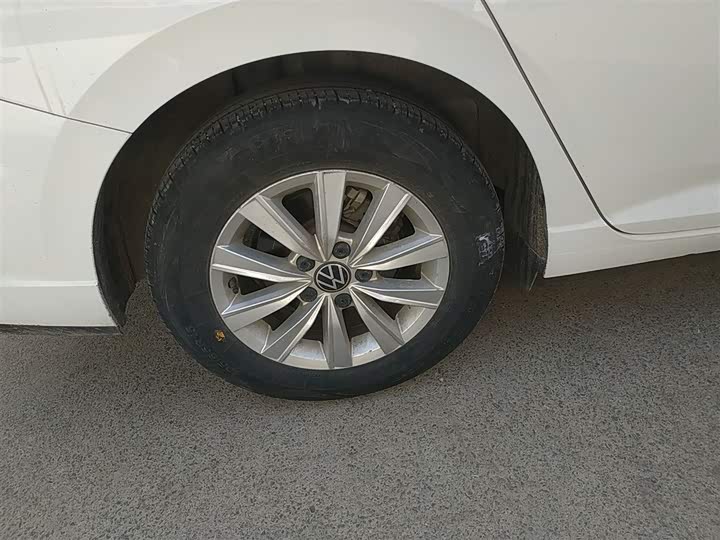 Фото 26 - Volkswagen Lavida