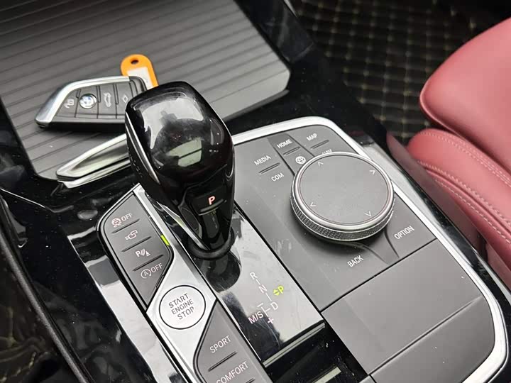 Фото 16 - BMW X3