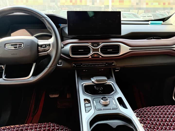 Фото 11 - Geely Okavango