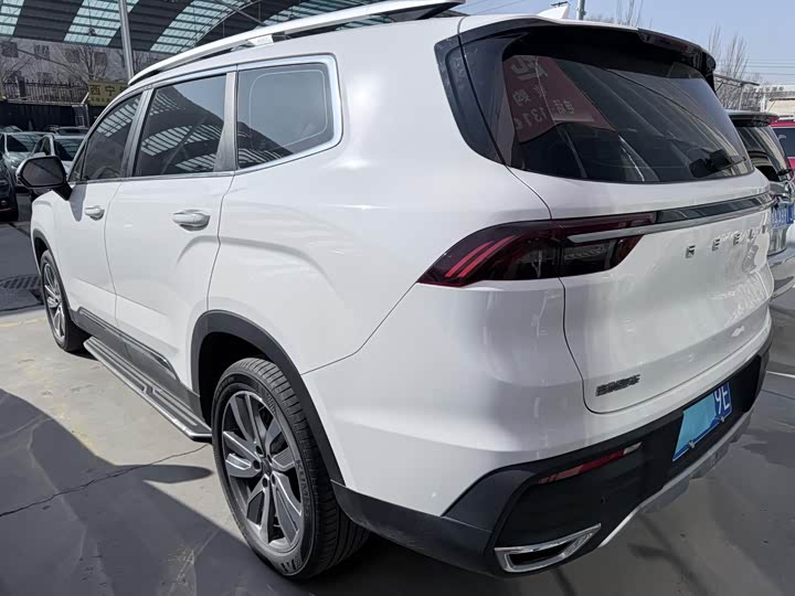 Фото 17 - Geely Okavango