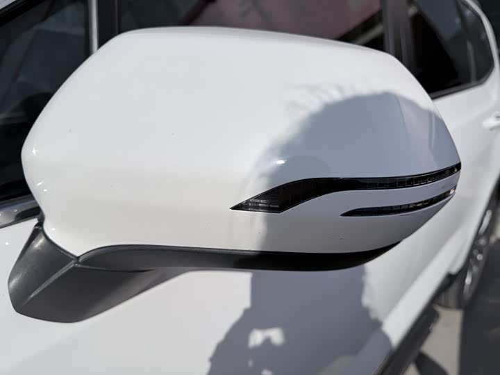 Фото 5 - Geely Okavango