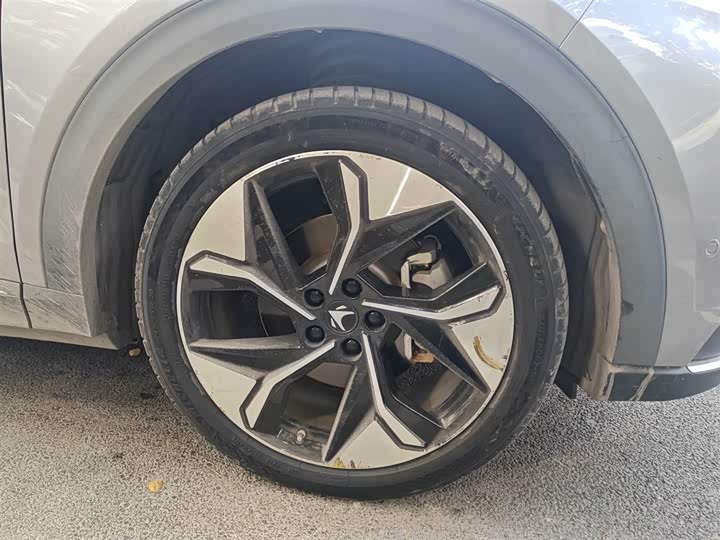 Фото 31 - BAIC Arcfox Alpha T