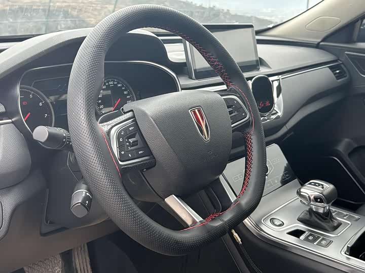 Фото 7 - Hongqi H5