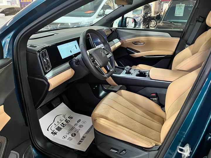 Фото 4 - BYD Song L DM-i Hybrid