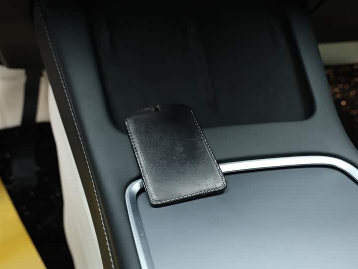 Фото 12 - Tesla Model Y