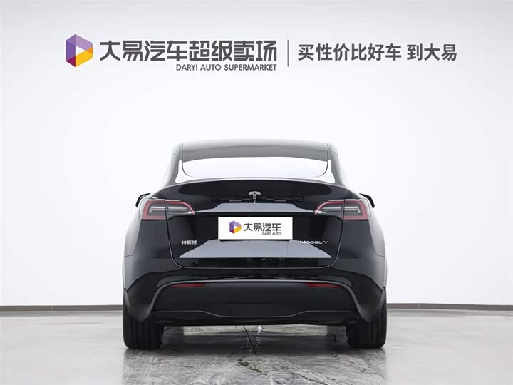 Фото 4 - Tesla Model Y