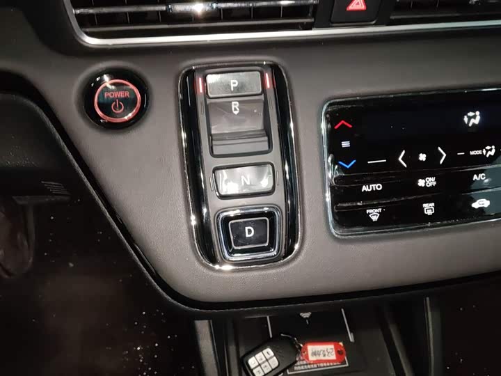 Фото 14 - Honda Elysion