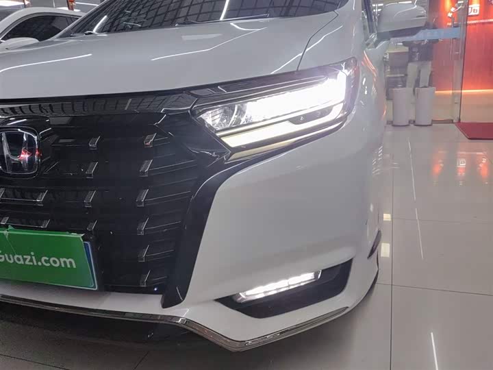 Фото 24 - Honda Elysion