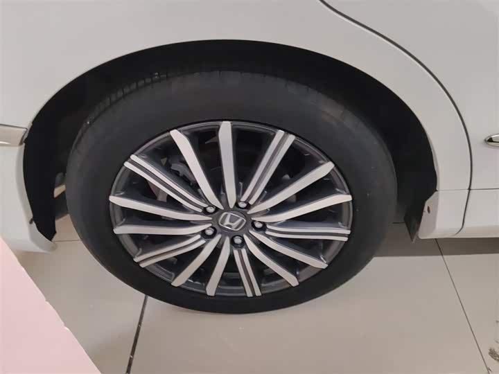 Фото 26 - Honda Elysion