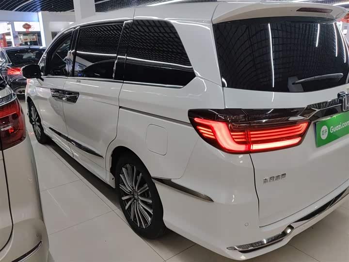 Фото 5 - Honda Elysion