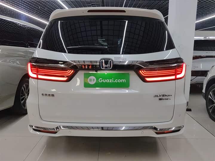 Фото 6 - Honda Elysion