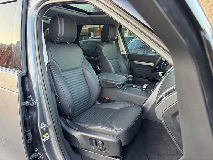 Фото 12 - Land Rover Discovery