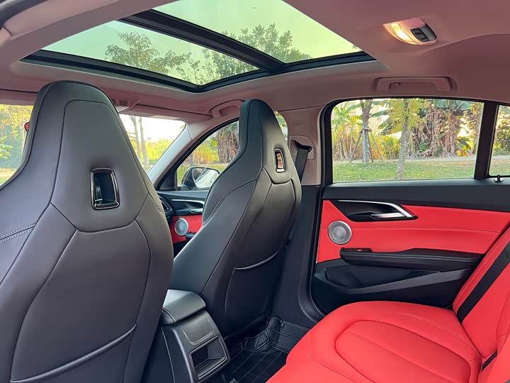 Фото 17 - BMW 1 Series