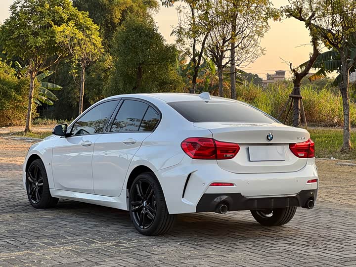 Фото 6 - BMW 1 Series