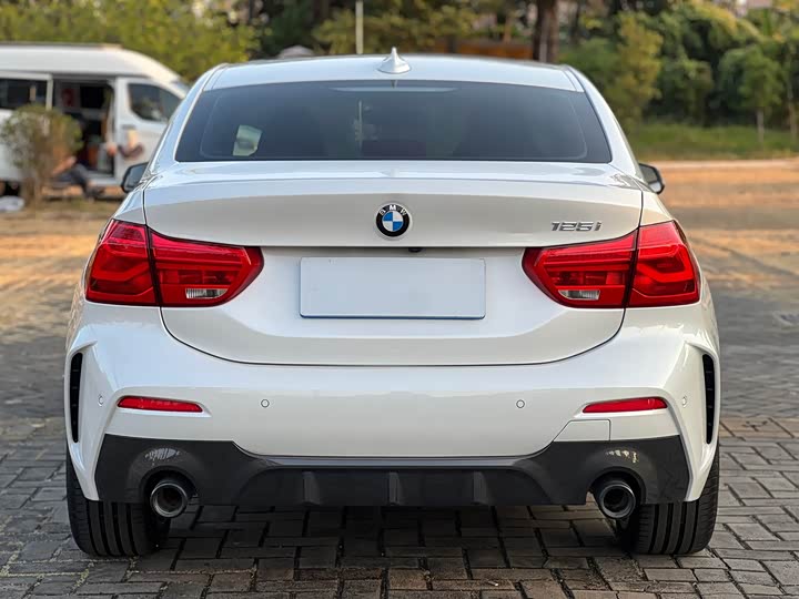 Фото 7 - BMW 1 Series