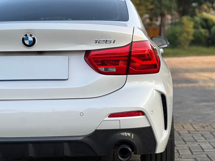 Фото 8 - BMW 1 Series