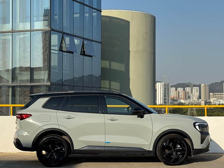 Фото 16 - Ford Equator Sport