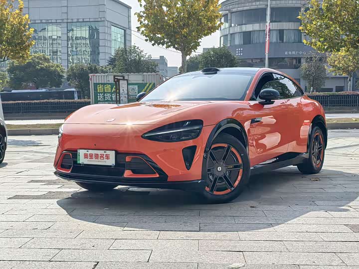 Фото 1 - Xiaomi YU7