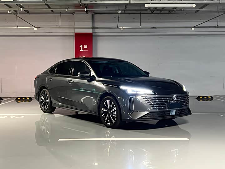 Фото 3 - Changan Eado Plus