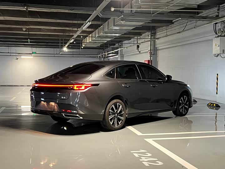 Фото 8 - Changan Eado Plus