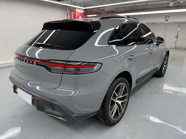 Фото 10 - Porsche Macan