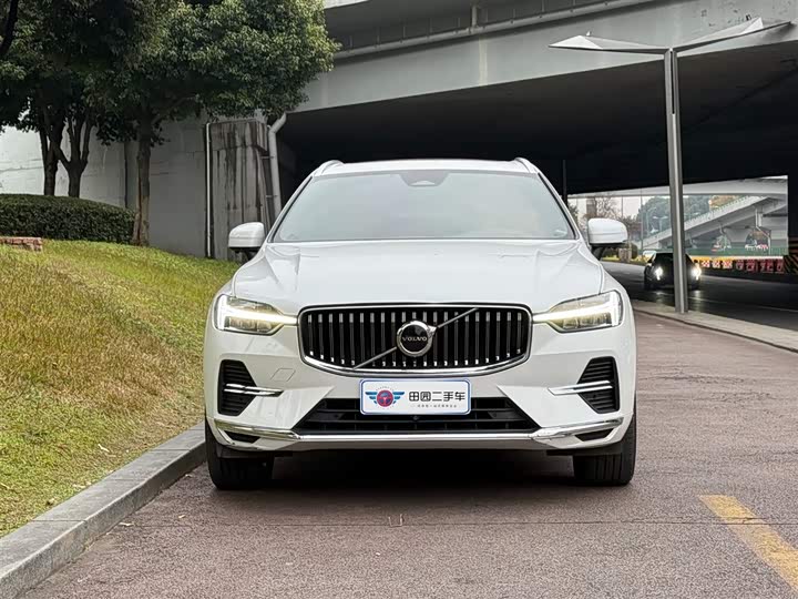 Фото 2 - Volvo XC60