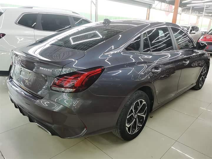 Фото 7 - MG Motor 5