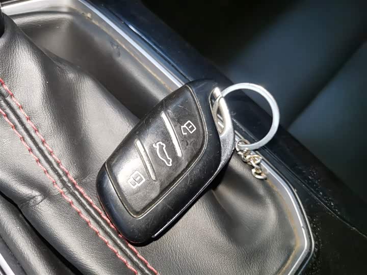 Фото 9 - MG Motor 5