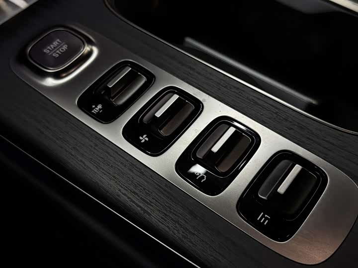 Фото 13 - Xiaomi SU7