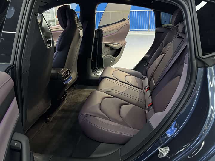 Фото 20 - Xiaomi SU7