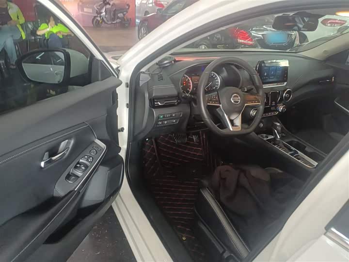 Фото 16 - Nissan Sylphy