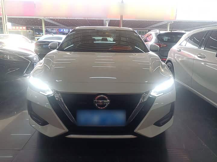 Фото 3 - Nissan Sylphy