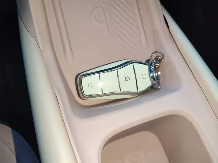 Фото 9 - BYD Seagull