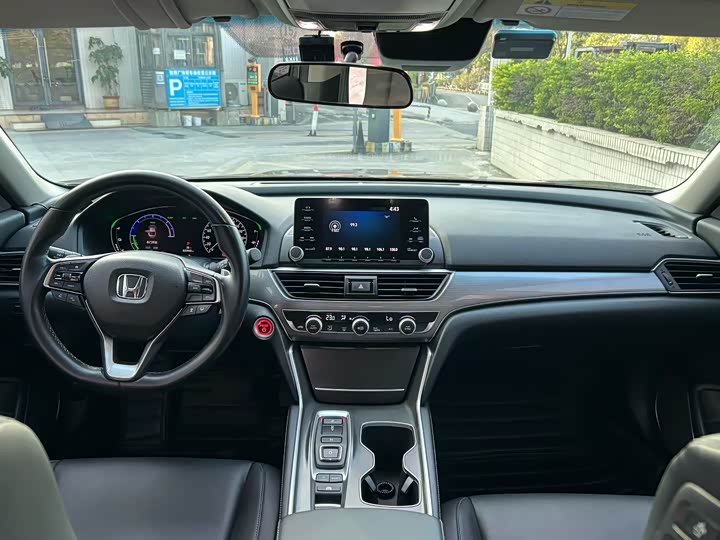 Фото 7 - Honda Accord