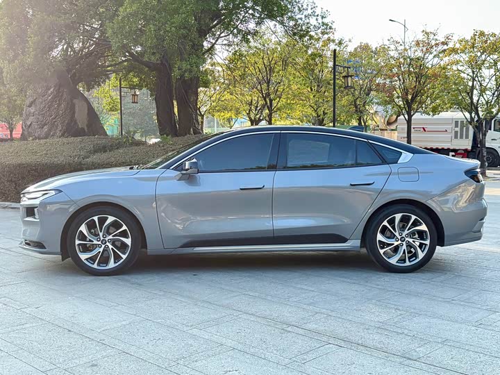 Фото 4 - Ford Mondeo