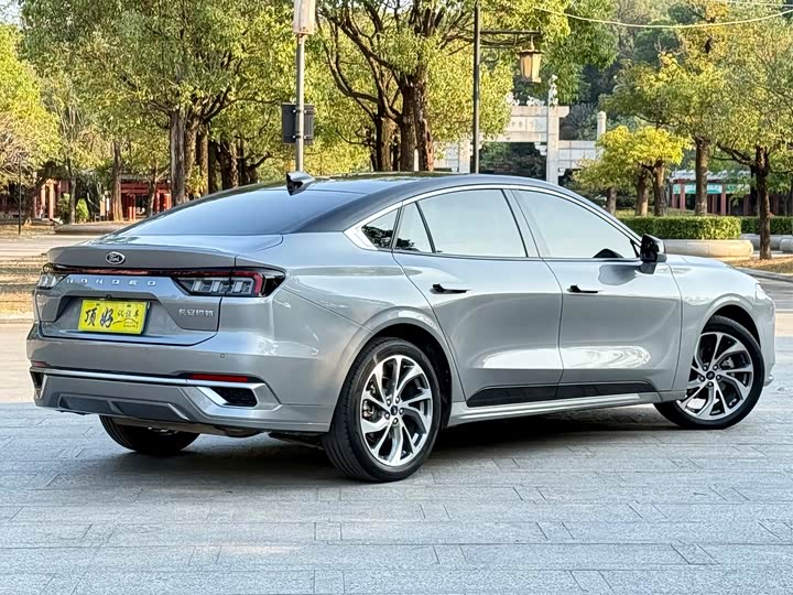 Фото 6 - Ford Mondeo