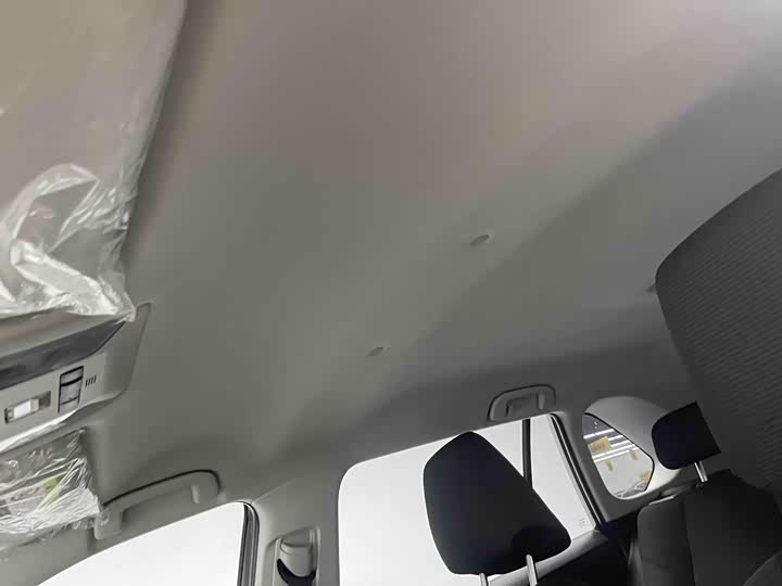 Фото 9 - Toyota RAV4