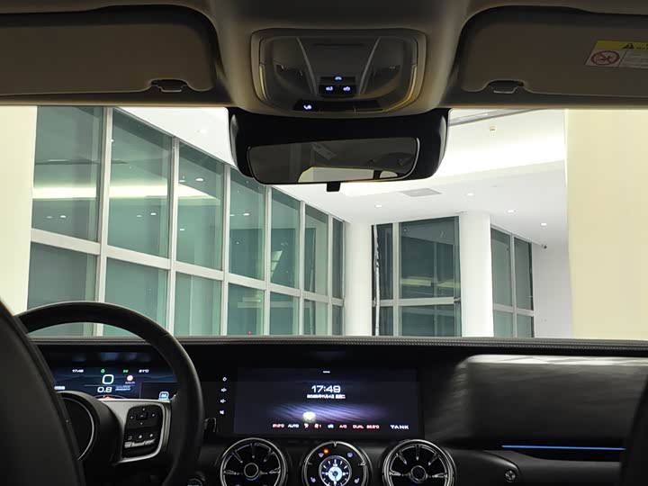 Фото 12 - Tank 300