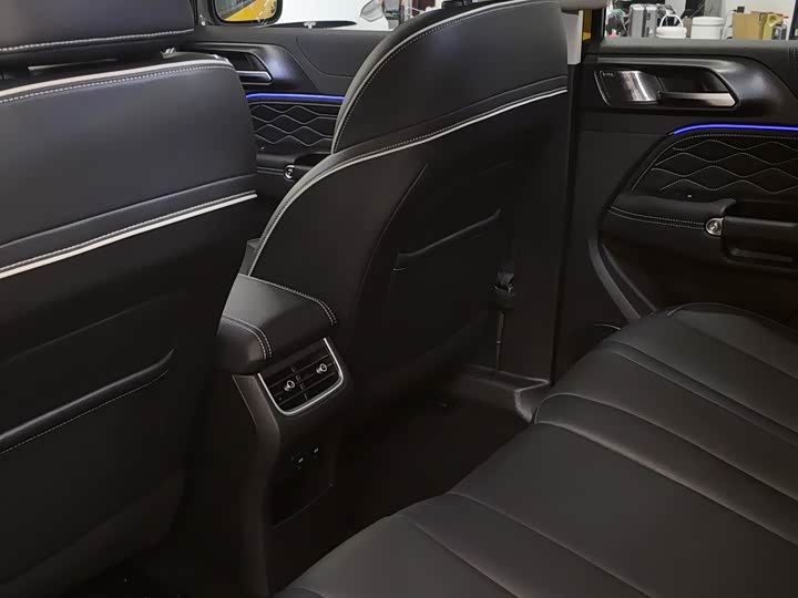 Фото 7 - Tank 300