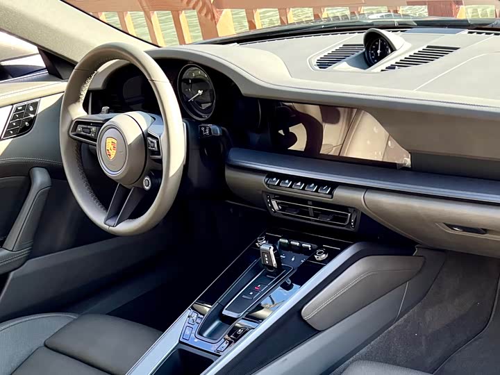 Фото 13 - Porsche 911