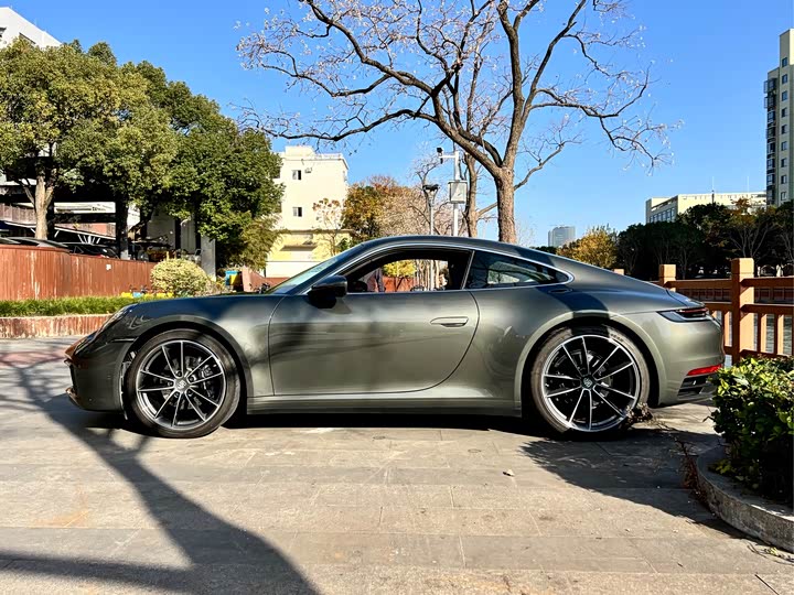 Фото 3 - Porsche 911