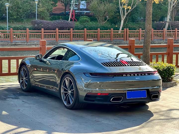 Фото 6 - Porsche 911