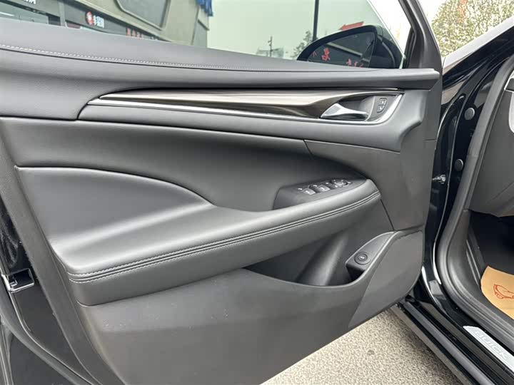 Фото 16 - Buick LaCrosse