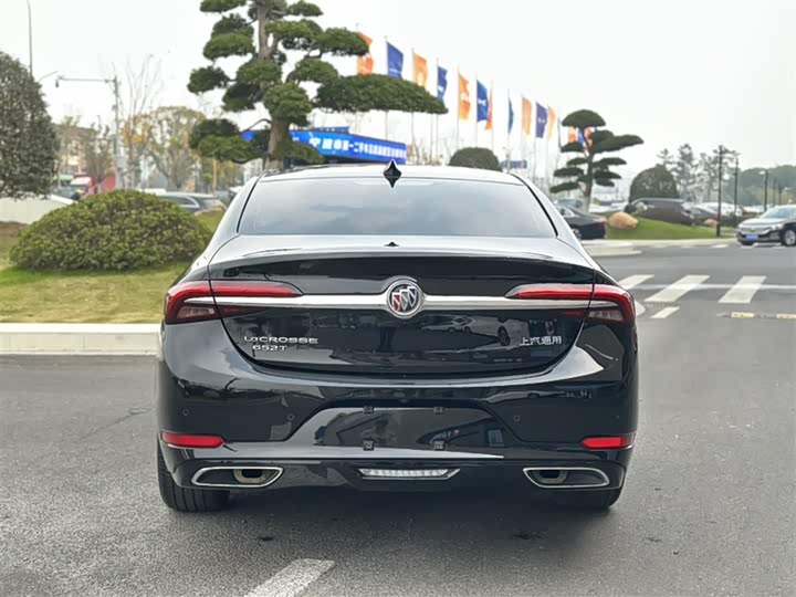 Фото 9 - Buick LaCrosse