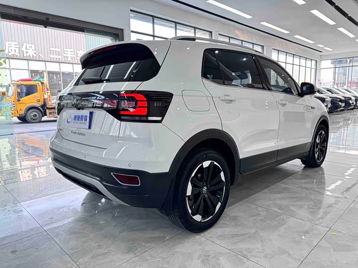 Фото 5 - Volkswagen Tacqua