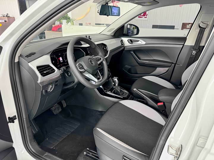 Фото 7 - Volkswagen Tacqua