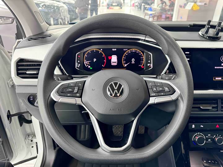 Фото 9 - Volkswagen Tacqua