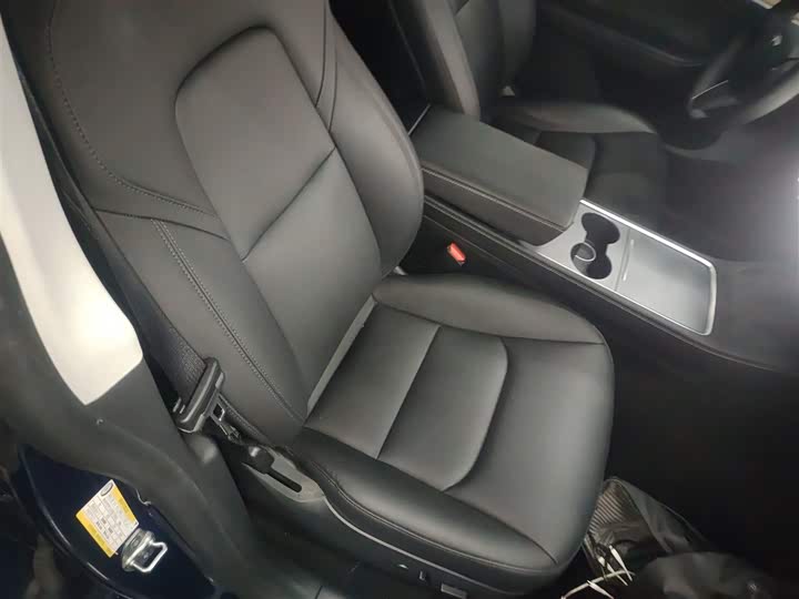 Фото 25 - Tesla Model Y