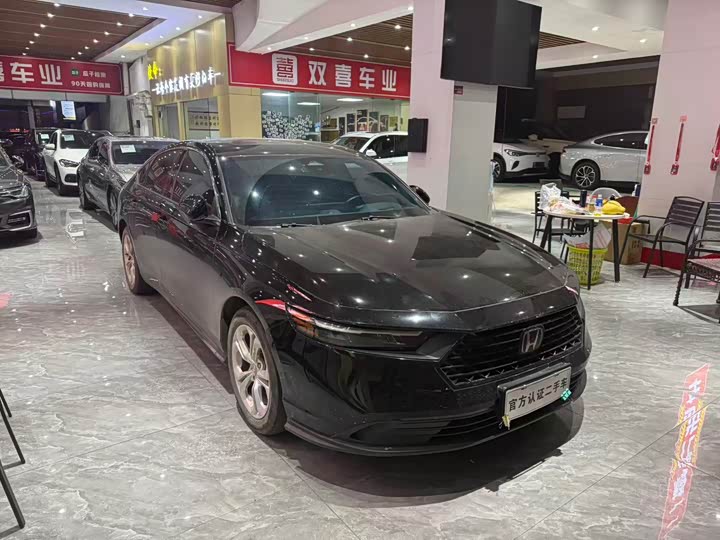 Фото 3 - Honda Accord