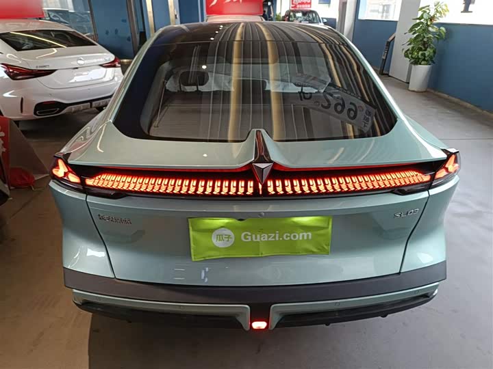 Фото 22 - Changan Deepal SL03